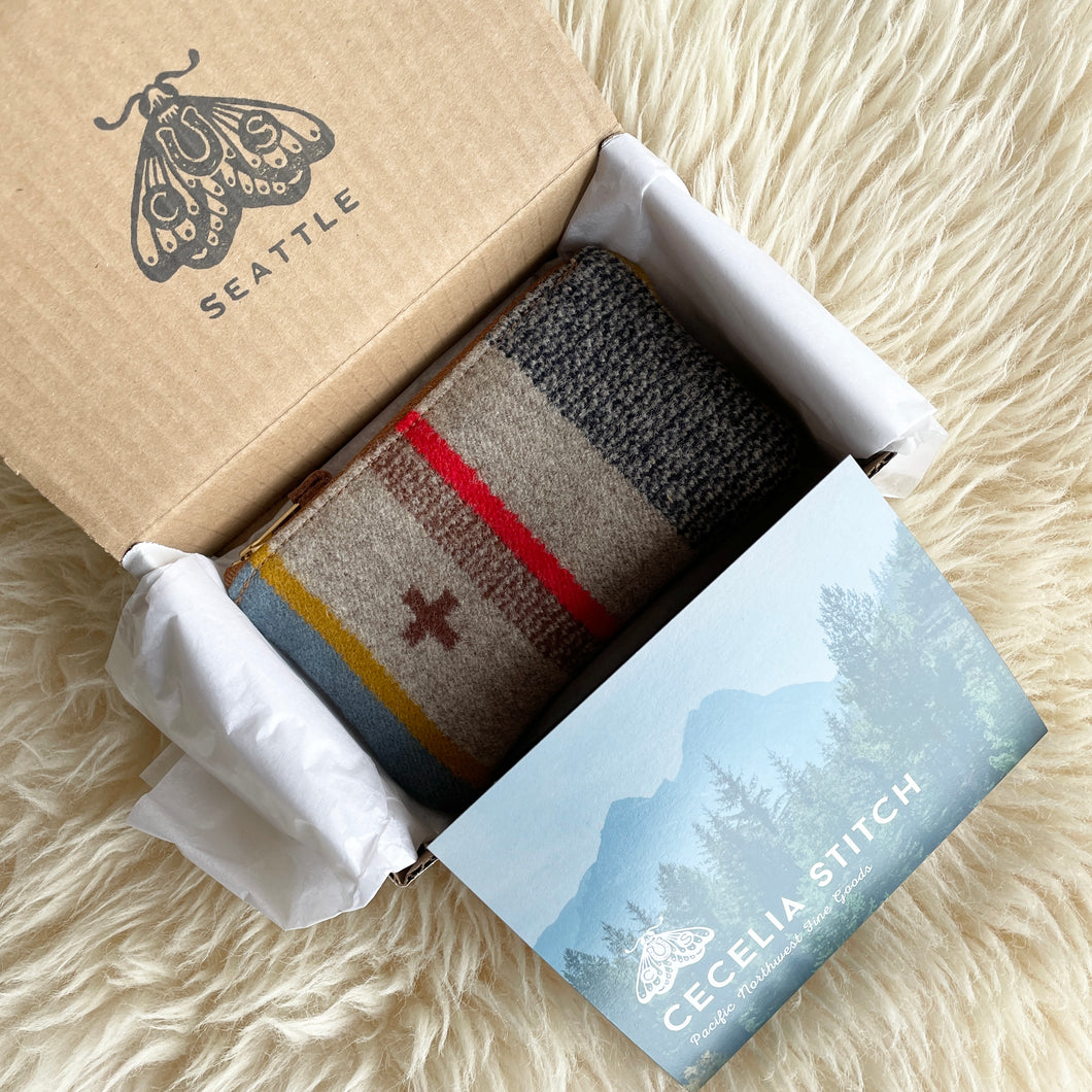 PNW Pendleton® Wool & Leather Zip Wallet